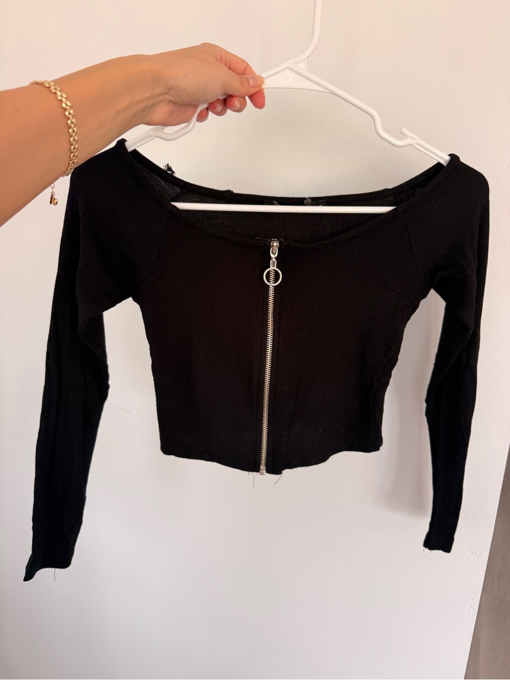 Black Long Sleeve Zip-Front Crop Top